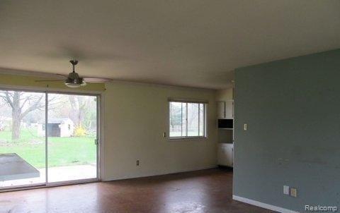325 Wimpole Drive Rochester, MI 48309 - Photo 7 of 8 34518639 Dining Room.jpg