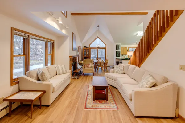$775,000 | 16 Hillside Circle, Unit 2, Lincoln, NH 03251