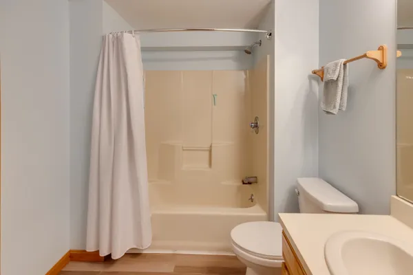 $775,000 | 16 Hillside Circle, Unit 2, Lincoln, NH 03251