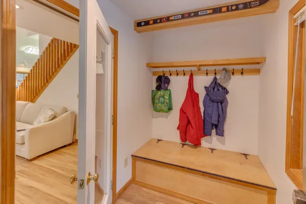 $775,000 | 16 Hillside Circle, Unit 2, Lincoln, NH 03251