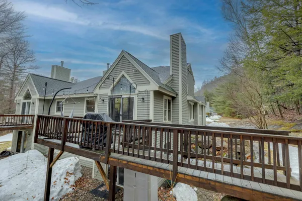 $775,000 | 16 Hillside Circle, Unit 2, Lincoln, NH 03251