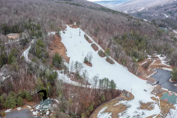 $775,000 | 16 Hillside Circle, Unit 2, Lincoln, NH 03251