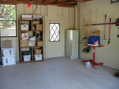 88 Yosemite Road, Unit 88 San Rafael, CA 94903 - Photo 8 of 11 an empty room with windows