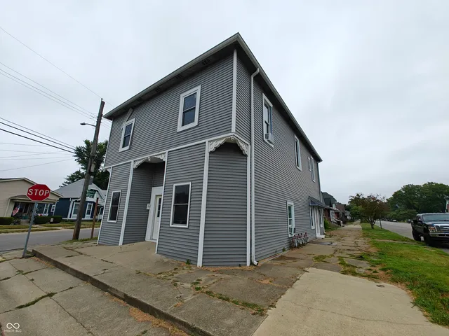 $595 | 116.5 Montgomery Street, Shelbyville, IN 46176