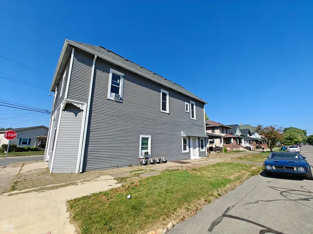 $595 | 116.5 Montgomery Street, Shelbyville, IN 46176