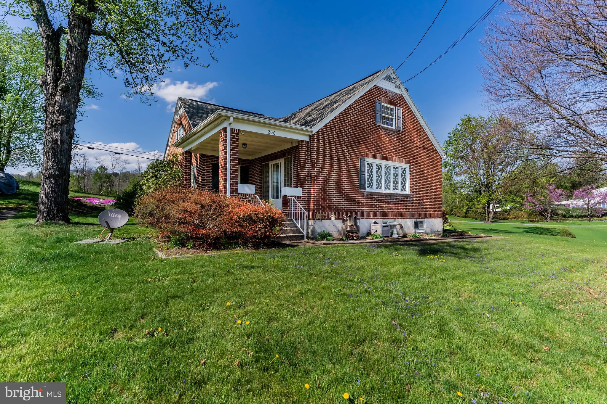 206 East Main Street New Bloomfield, PA 17068 - Photo 1 of 38 Welcome to 206 E Main St - All brick cape cod