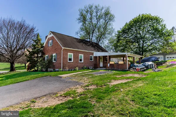 $254,900 | 206 East Main Street, New Bloomfield, PA 17068
