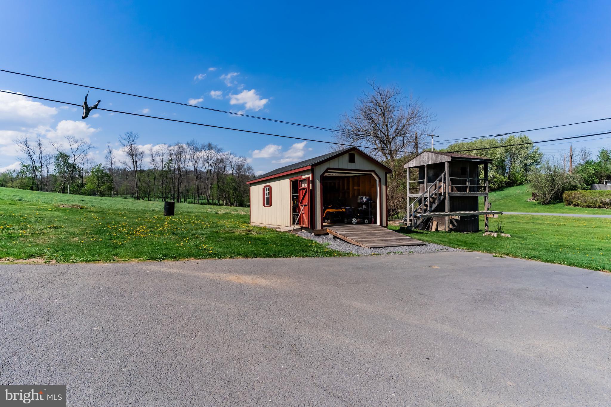 206 East Main Street New Bloomfield, PA 17068 - Photo 30 of 38 Deluxe 12' x 24' shed