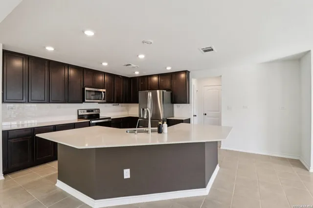 $449,500 | 315 Saddle Leaf, Cibolo, TX 78108