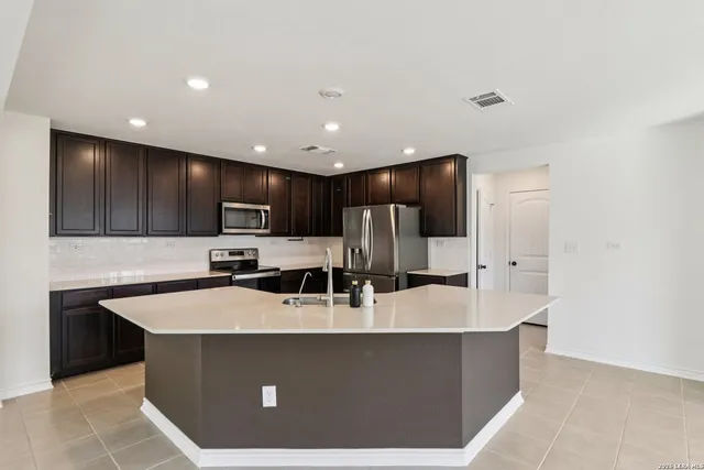 $449,500 | 315 Saddle Leaf, Cibolo, TX 78108