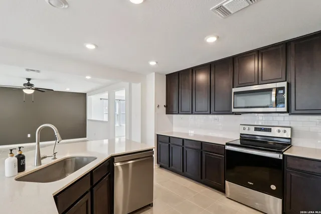 $449,500 | 315 Saddle Leaf, Cibolo, TX 78108