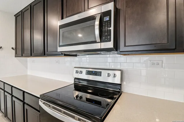 $449,500 | 315 Saddle Leaf, Cibolo, TX 78108