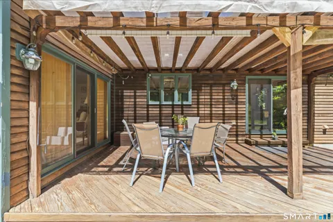 $850,000 | 16 Palestine Road, Newtown, CT 06470