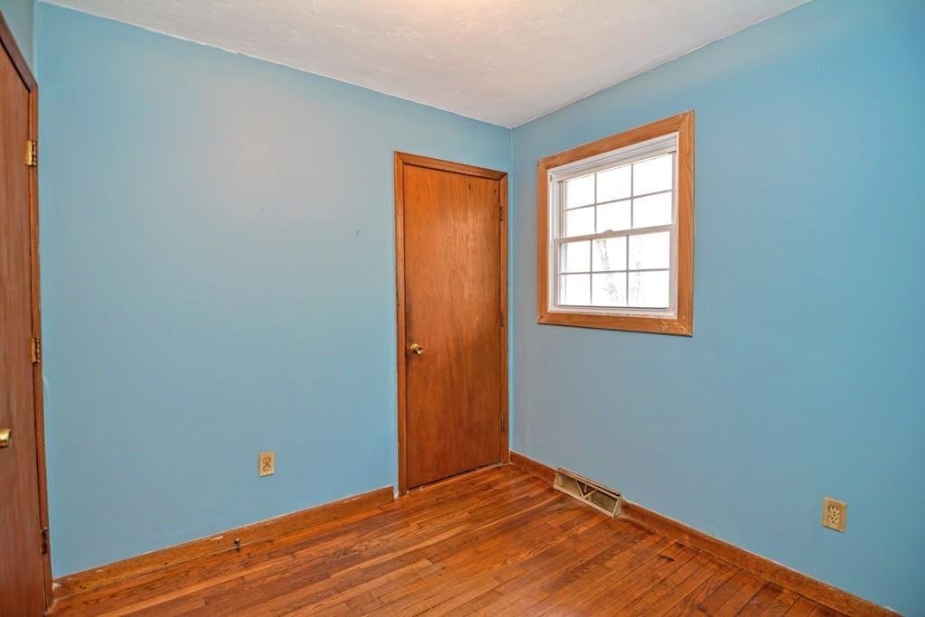 57 Torrey Road Sutton, MA 01590 - Photo 16 of 23