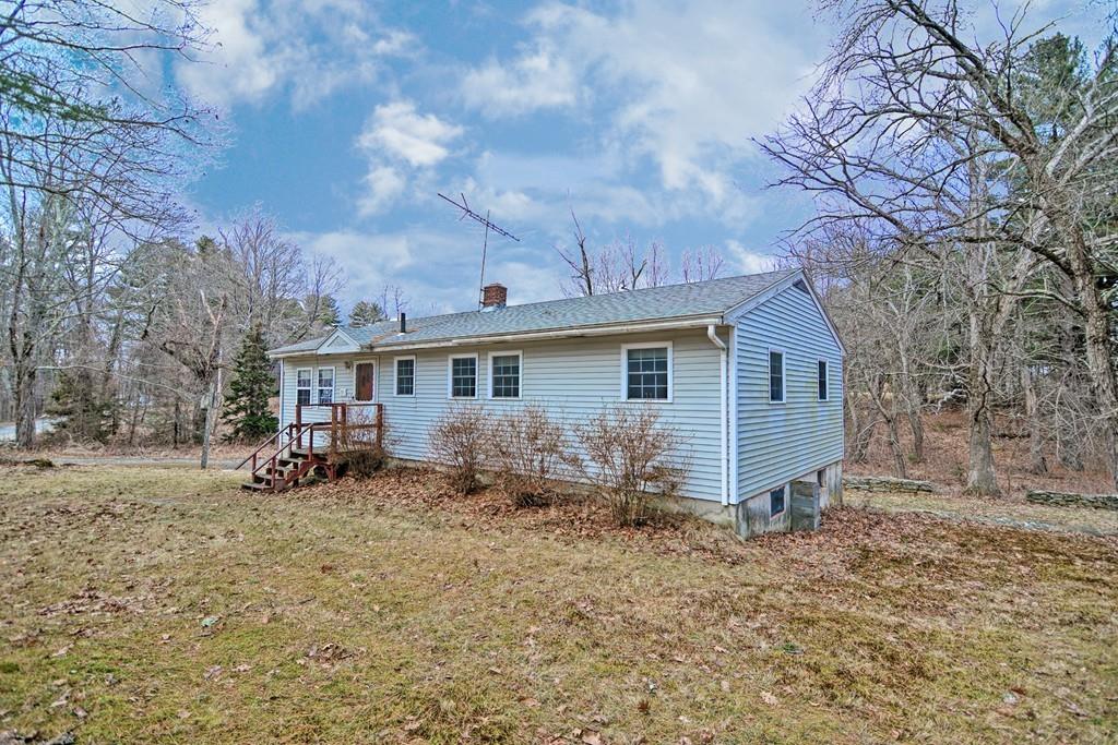 57 Torrey Road Sutton, MA 01590 - Photo 3 of 23