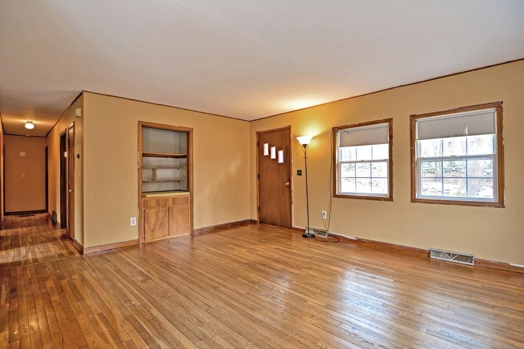 57 Torrey Road Sutton, MA 01590 - Photo 8 of 23