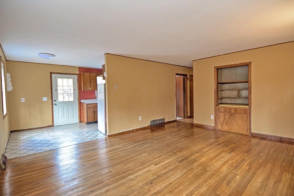 57 Torrey Road Sutton, MA 01590 - Photo 10 of 23