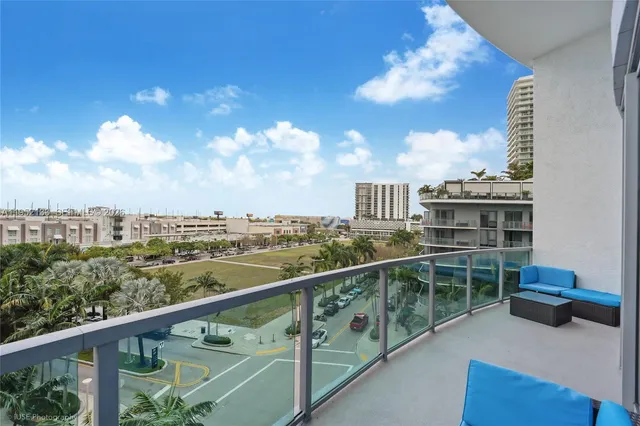 $4,800 | 3301 Northeast 1st Avenue, Unit M0605, Miami, FL 33137