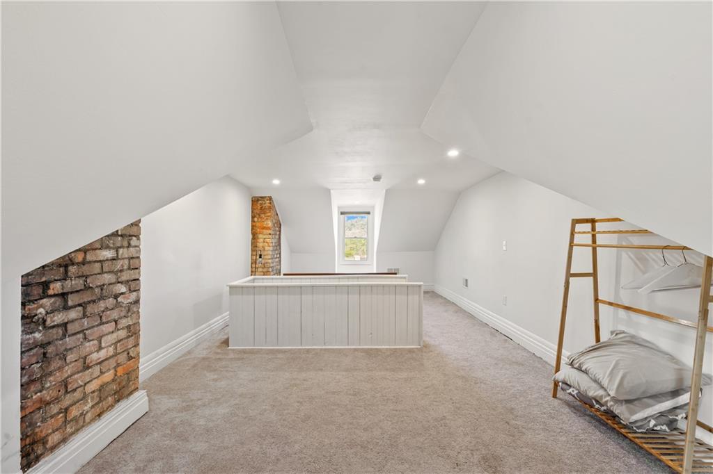 5241 Kent Way Pittsburgh, PA 15201 - Photo 17 of 25