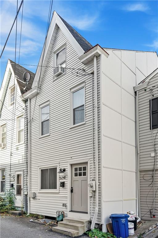 5241 Kent Way Pittsburgh, PA 15201 - Photo 2 of 25