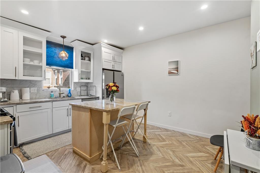 5241 Kent Way Pittsburgh, PA 15201 - Photo 9 of 25