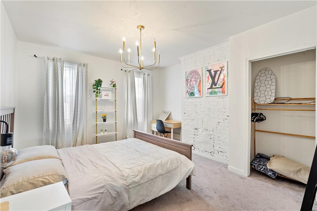 5241 Kent Way Pittsburgh, PA 15201 - Photo 10 of 25