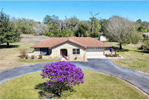 $289,000 | 2500 Country Club Road, Sebring, FL 33872