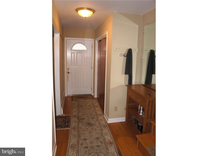 2897 Gradyville Road Broomall, PA 19008 - Photo 4 of 20 Gallery Image 4