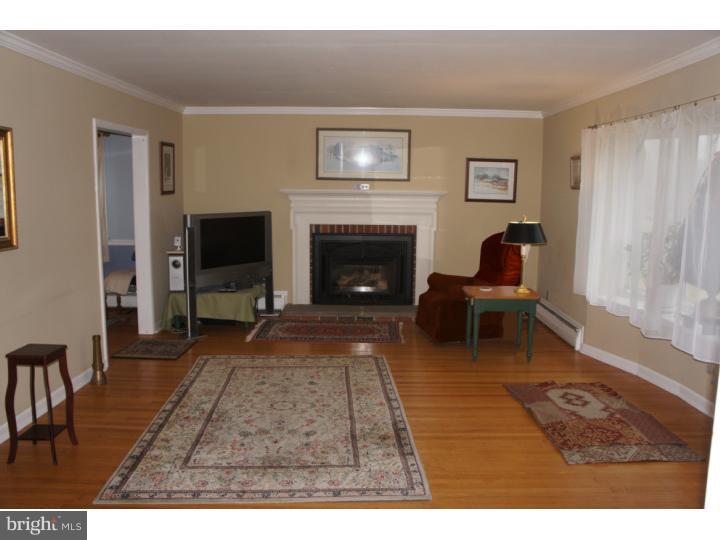 2897 Gradyville Road Broomall, PA 19008 - Photo 5 of 20 Gallery Image 5