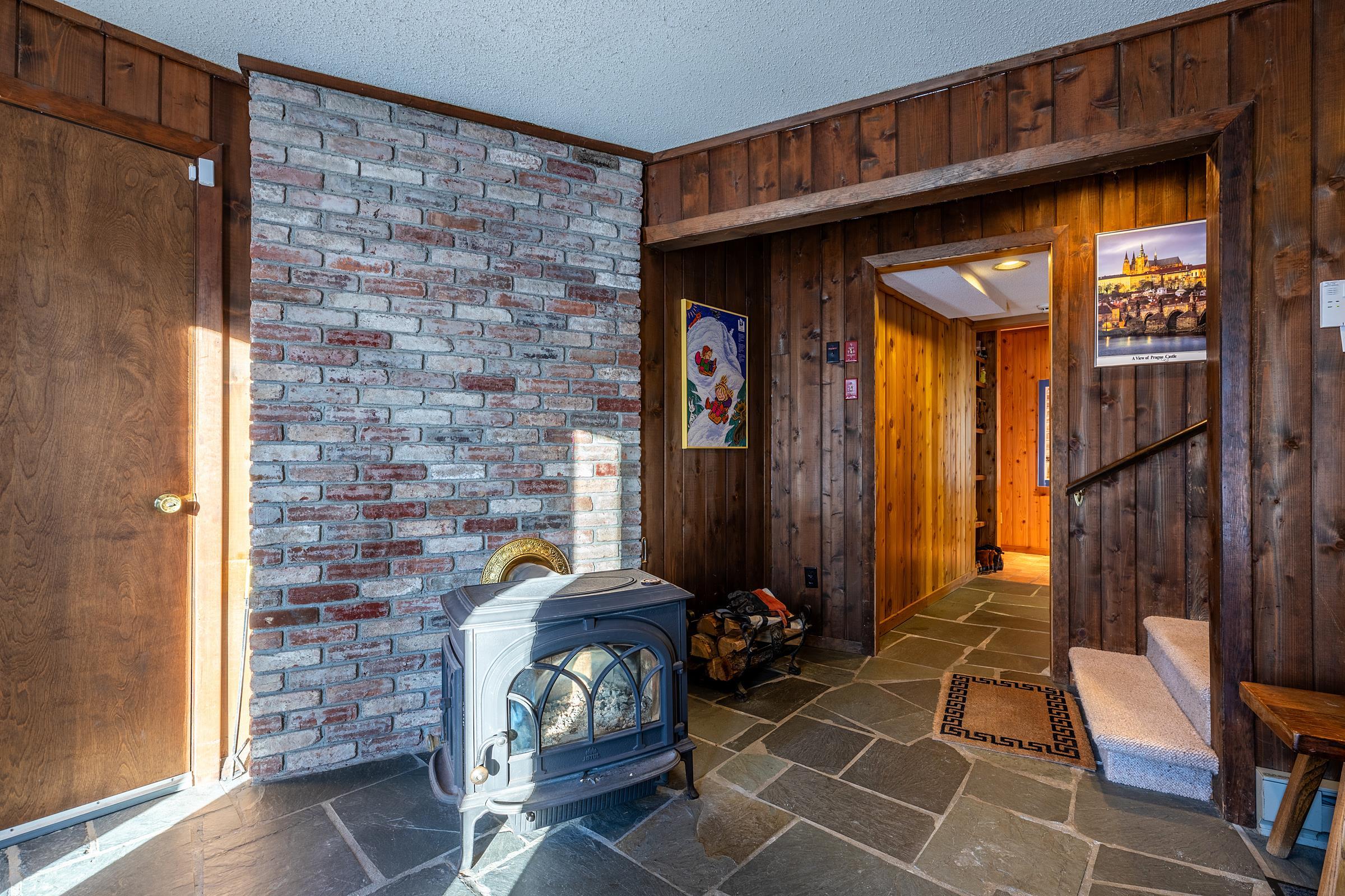 69 West Ridge Road, Unit 365 Winhall, VT 05340 - Photo 17 of 40