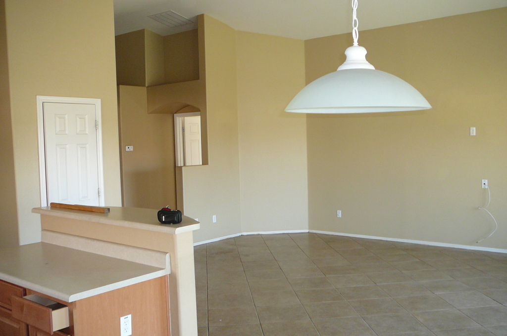 4414 West Carson Road Laveen, AZ 85339 - Photo 4 of 5 Dining Area