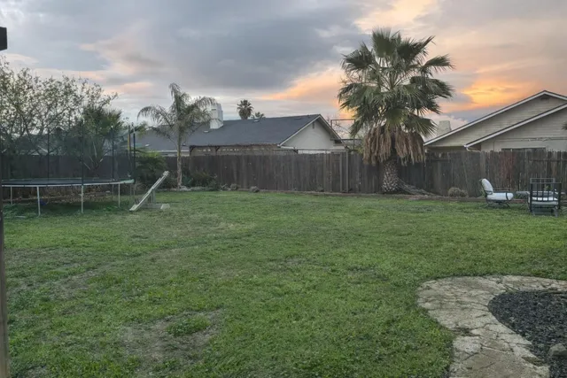 $330,000 | 1713 Poppy Meadow Court, Coalinga, CA 93210