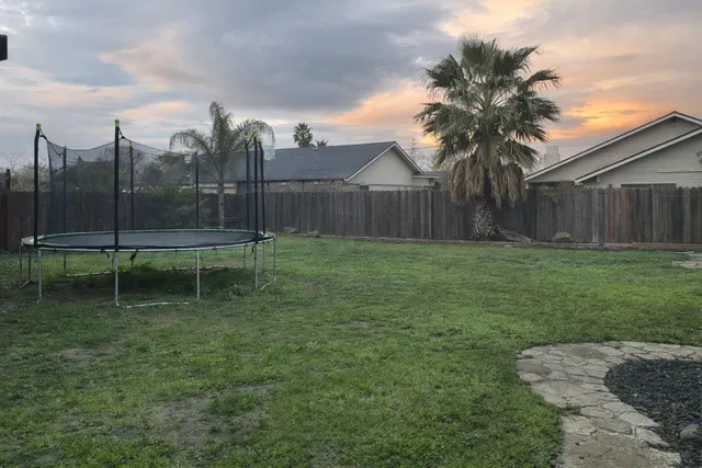 $330,000 | 1713 Poppy Meadow Court, Coalinga, CA 93210