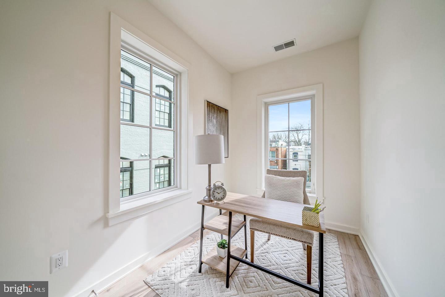 442.5 R Street Northwest, Unit B Washington, DC 20001 - Photo 18 of 25 Perfect Office Space, Nursery, or Exercise Room