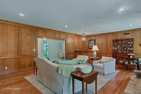 $925,000 | 551 Sherwood Road, Shreveport, LA 71106