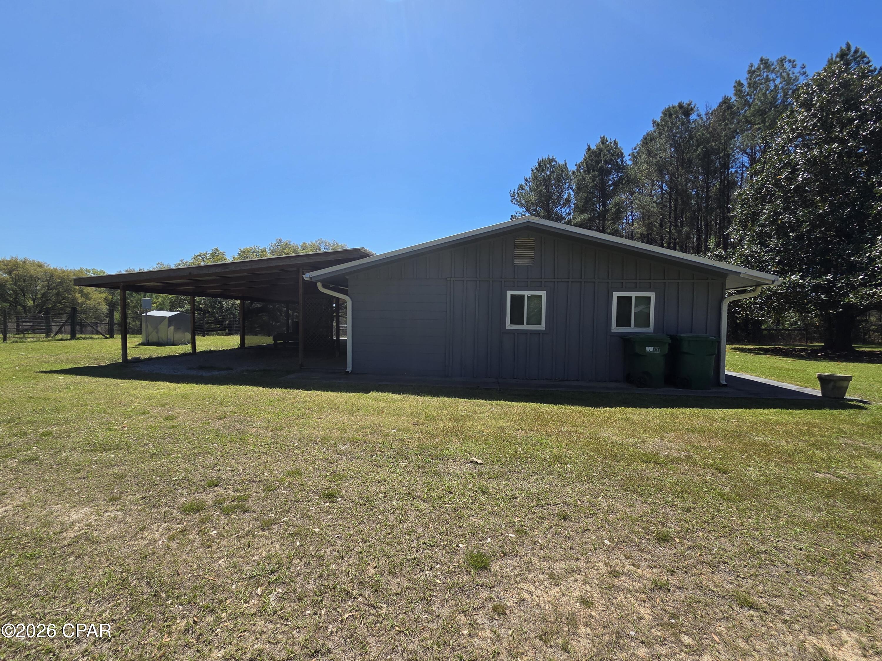 2491 River Road Caryville, FL 32427 - Photo 16 of 23