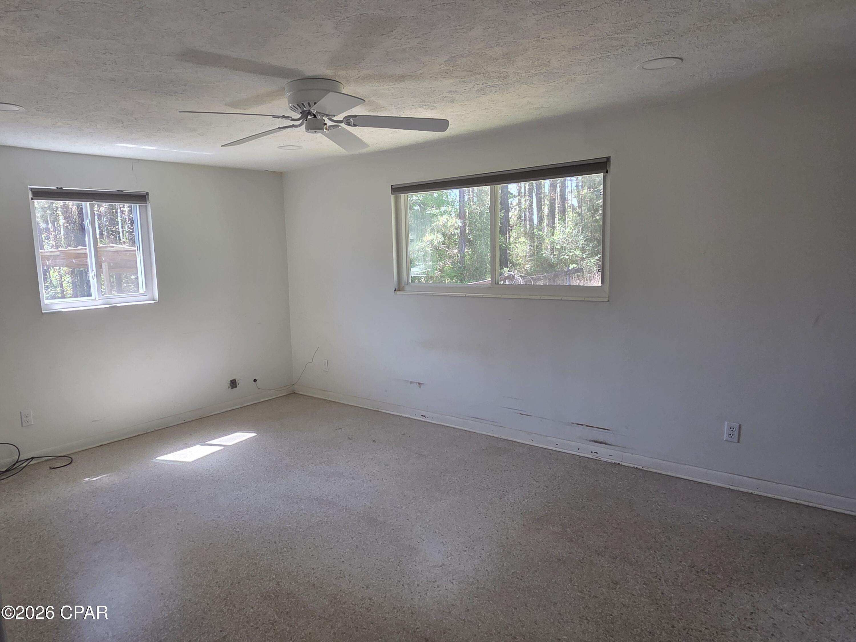 2491 River Road Caryville, FL 32427 - Photo 8 of 23