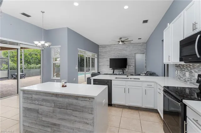 $789,000 | 2066 Mandarin Lane, Naples, FL 34120