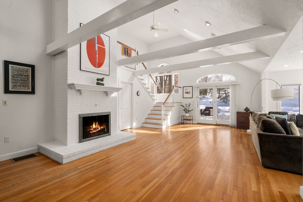 25 Mansfield Road Wellesley, MA 02481 - Photo 11 of 39