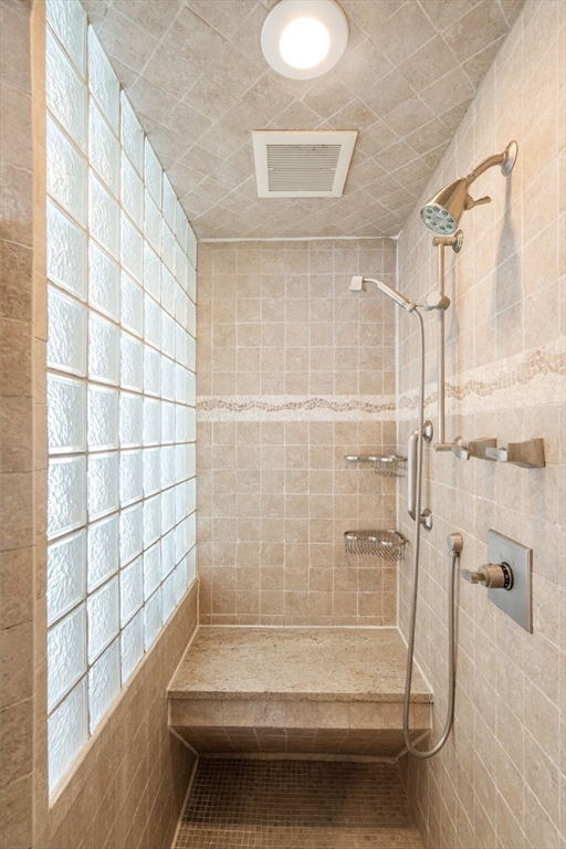 25 Mansfield Road Wellesley, MA 02481 - Photo 19 of 39