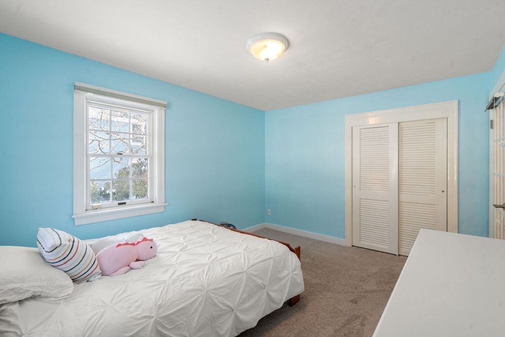 25 Mansfield Road Wellesley, MA 02481 - Photo 22 of 39