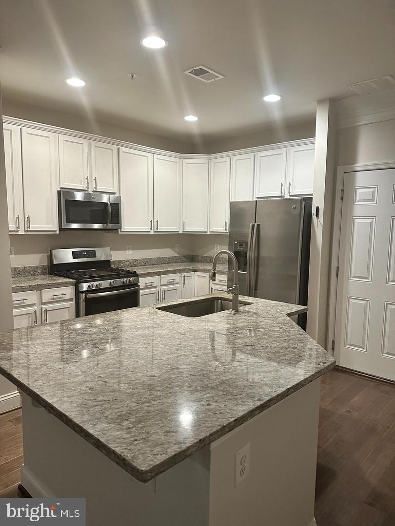 1707 Fieldstone Court Hanover, MD 21076 - Photo 2 of 6