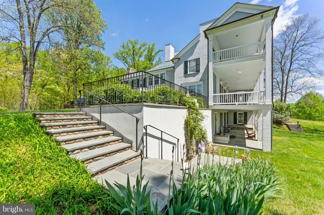 $4,950,000 | 3625 Leeds Manor Road, Markham, VA 22643