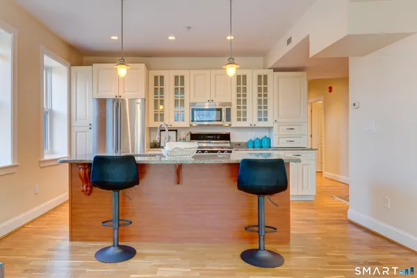 $419,000 | 629 Chapel Street, Unit 4A, New Haven, CT 06511