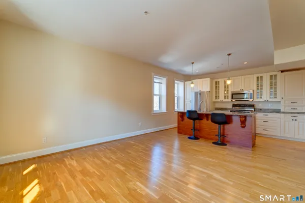 $419,000 | 629 Chapel Street, Unit 4A, New Haven, CT 06511