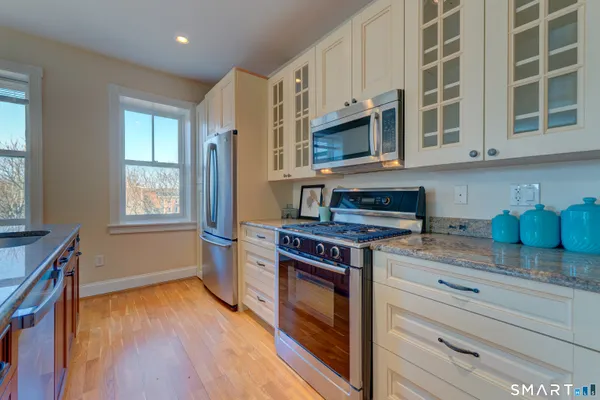 $419,000 | 629 Chapel Street, Unit 4A, New Haven, CT 06511