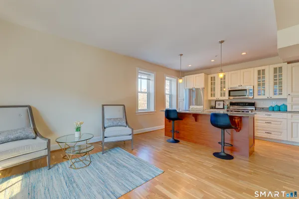 $419,000 | 629 Chapel Street, Unit 4A, New Haven, CT 06511