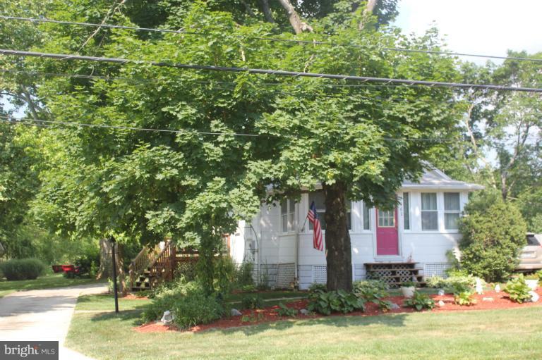 962 Patuxent Road Odenton, MD 21113 - Photo 8 of 20 Exterior (Front)