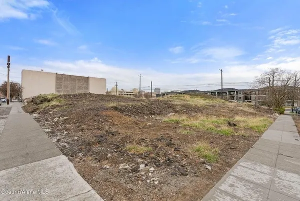 $220,000 | 1229 West Broadway Avenue, Spokane, WA 99260