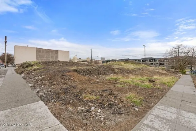 $220,000 | 1229 West Broadway Avenue, Spokane, WA 99260